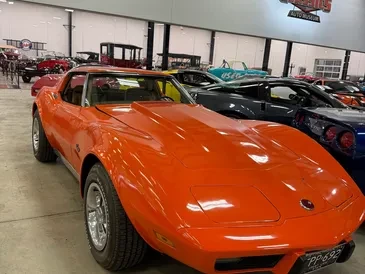 1975 Chevrolet Corvette StingRay — Classic American sports car